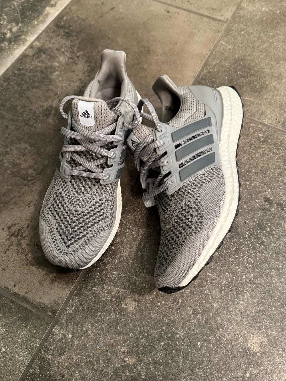adidas Men's Light Gray Knit Running Sneakers ultraboost